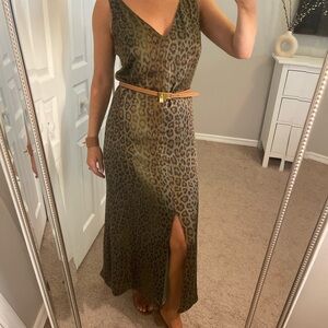 Massimo Dutti leopard dress (Viscose)